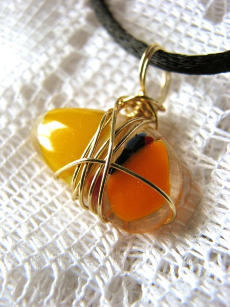 Wire Wrapped Fused Glass Candy Corn Pendant #Halloween #Jewelry #fused glass Wire Wrapped Fused Glass Candy Corn Pendant #Halloween #Jewelry #fused glass