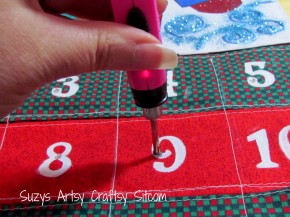 Holiday Santa Advent Calendar Tutorial / Suzys Artsy Craftsy Sitcom #pattern Holiday Santa Advent Calendar Tutorial / Suzys Artsy Craftsy Sitcom #pattern