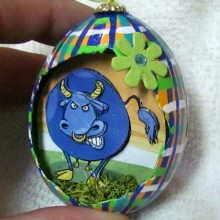 paper tole and chicken egg art