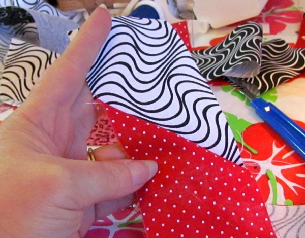 quilt pattern windmills at night