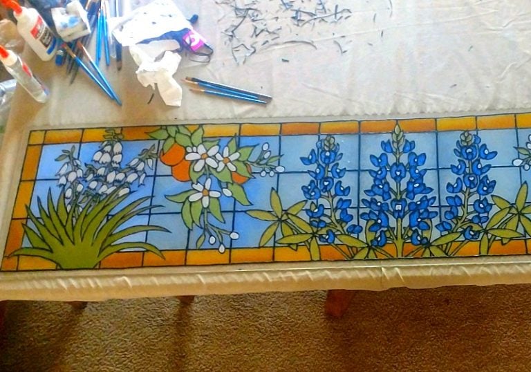 How to make Faux Stained Glass with Acrylic Paint and Glue – Suzy's ...