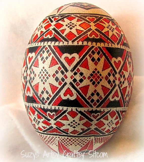 queen of hearts ukrainian egg