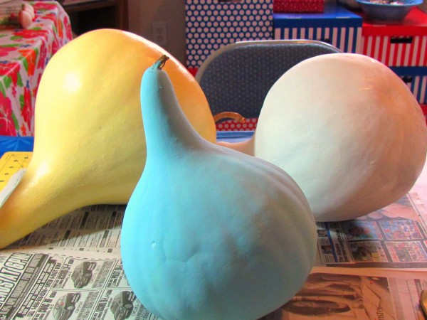 Paisley Chickens/Suzys Artsy Craftsy Sitcom #crafts #painting #gourd art