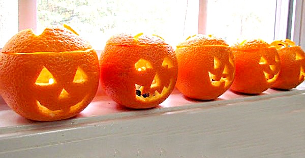 How to make scented tea lights with oranges. An easy DIY for Halloween.