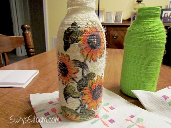 Bottle Painting: Artistic Recycling