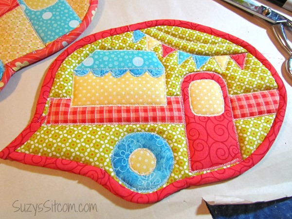 How to Make Cute and Quick Camper Pot-Holders