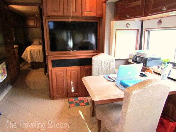 interior-rv-traveling-sitcom